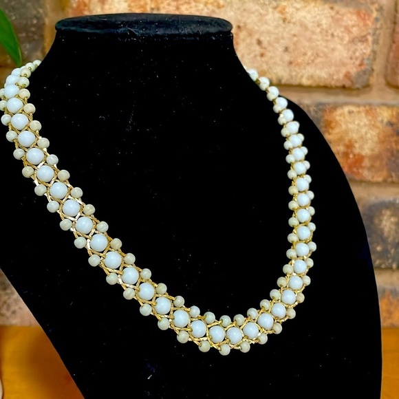 Korea Vintage 5 strand woven gold tone collar chain with white beads - Picture 3 of 6